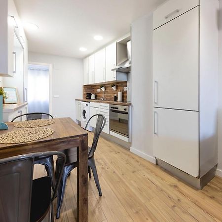 Bravissimo Eiximenis, With Beautiful Terrace And Views Lejlighed Girona Eksteriør billede